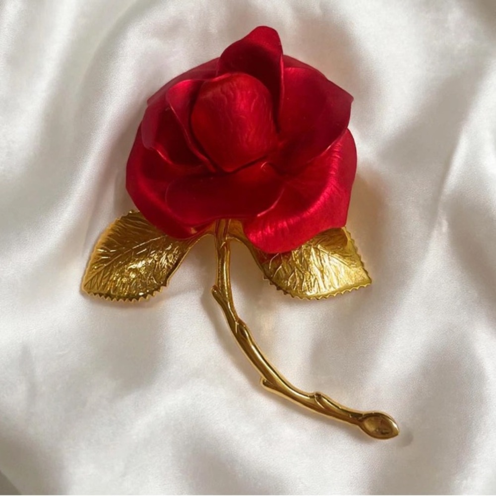 “VTG” Satin Red Rose Flower Enamel “Signed” USA Gold Tone Brooch